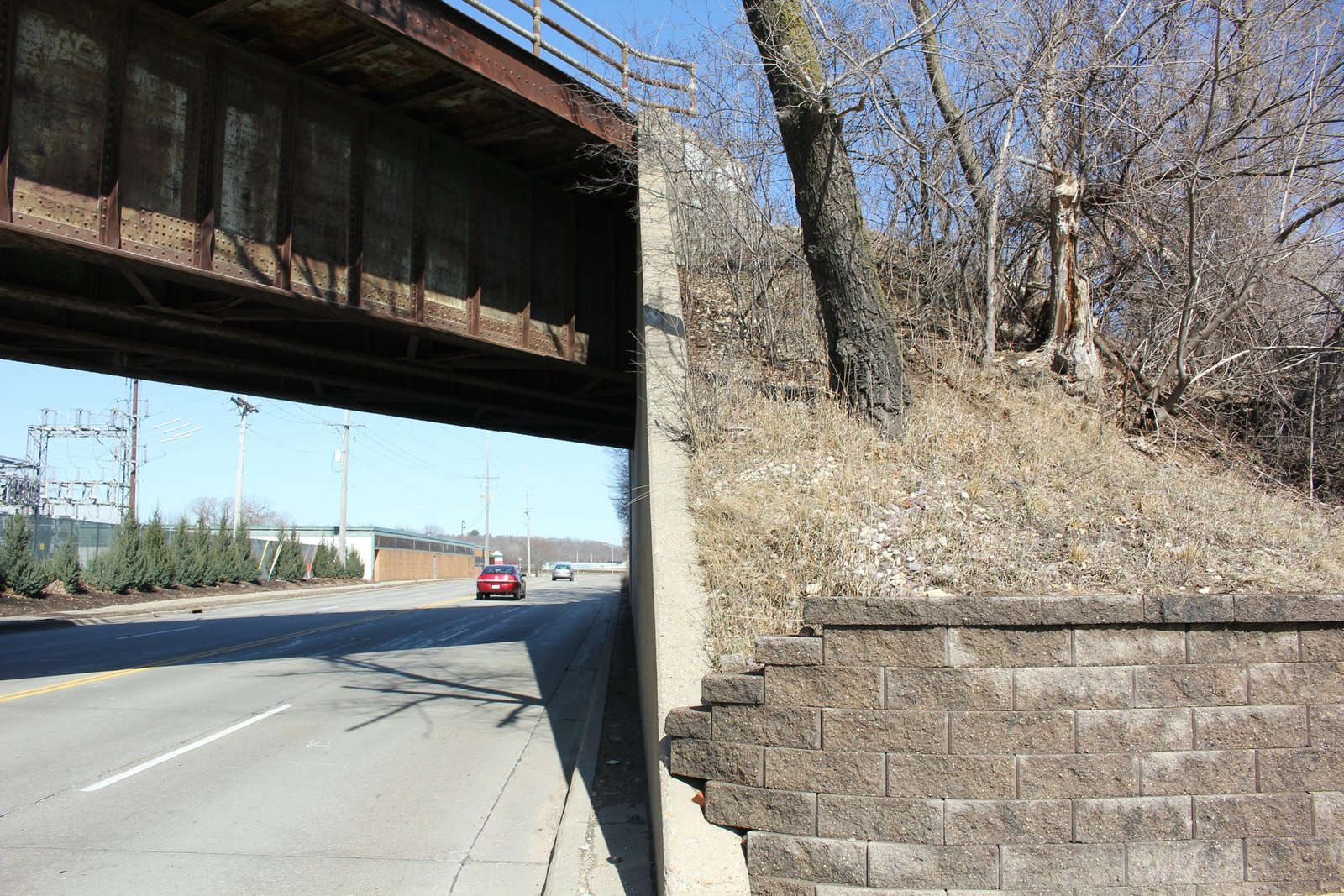 North abutment
